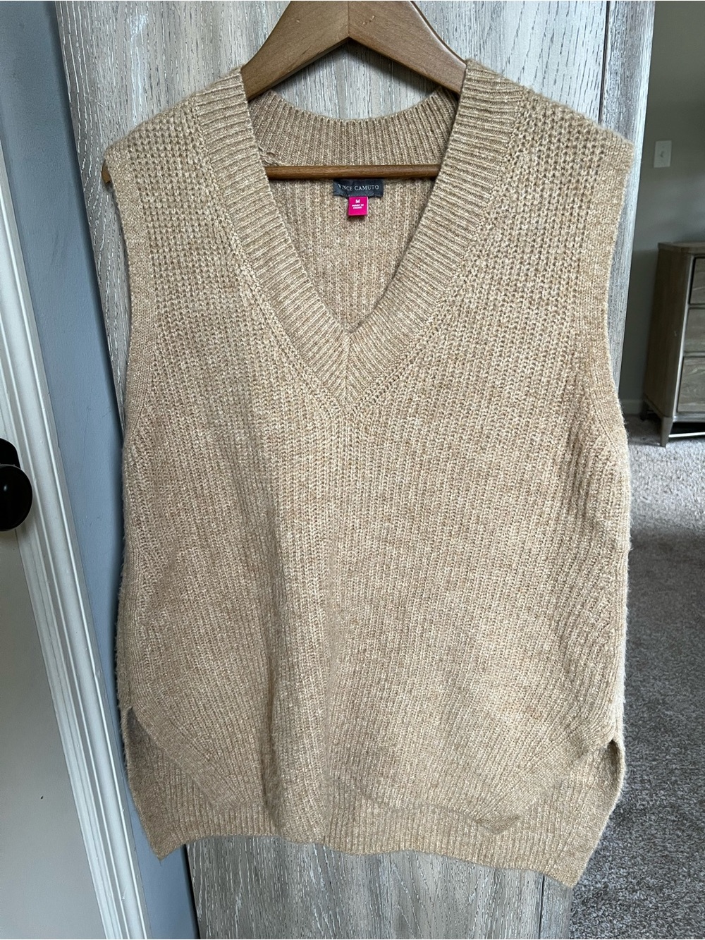 Vince Camuto Tan V-Neck Sleeveless Knit Vest